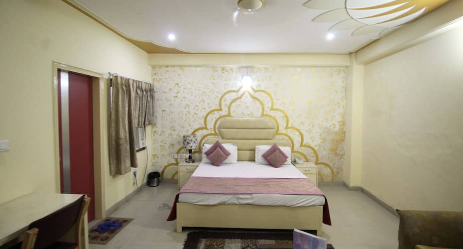 TG Rooms Airport Zone 3, New Delhi 1